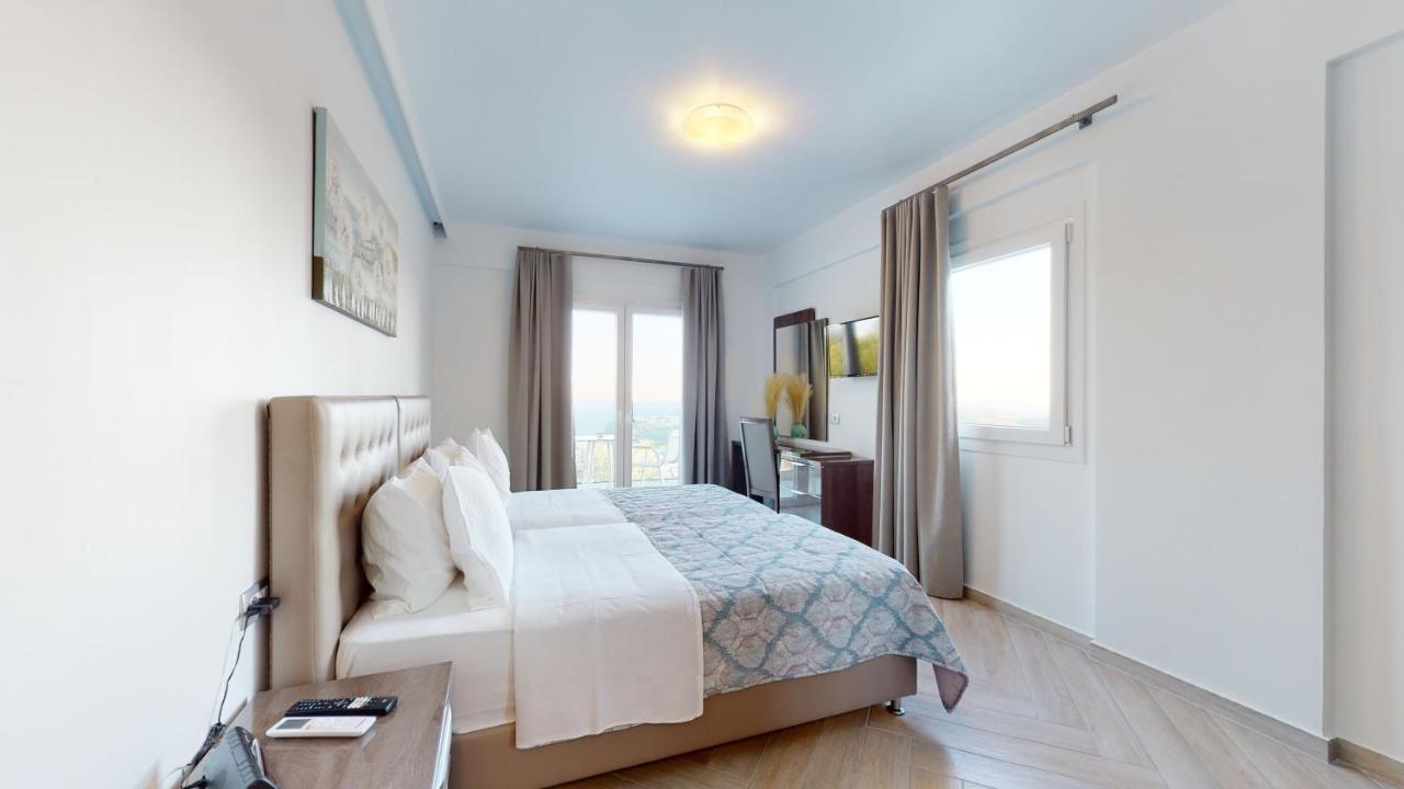 Golden Lion Parga Hotel Exterior photo