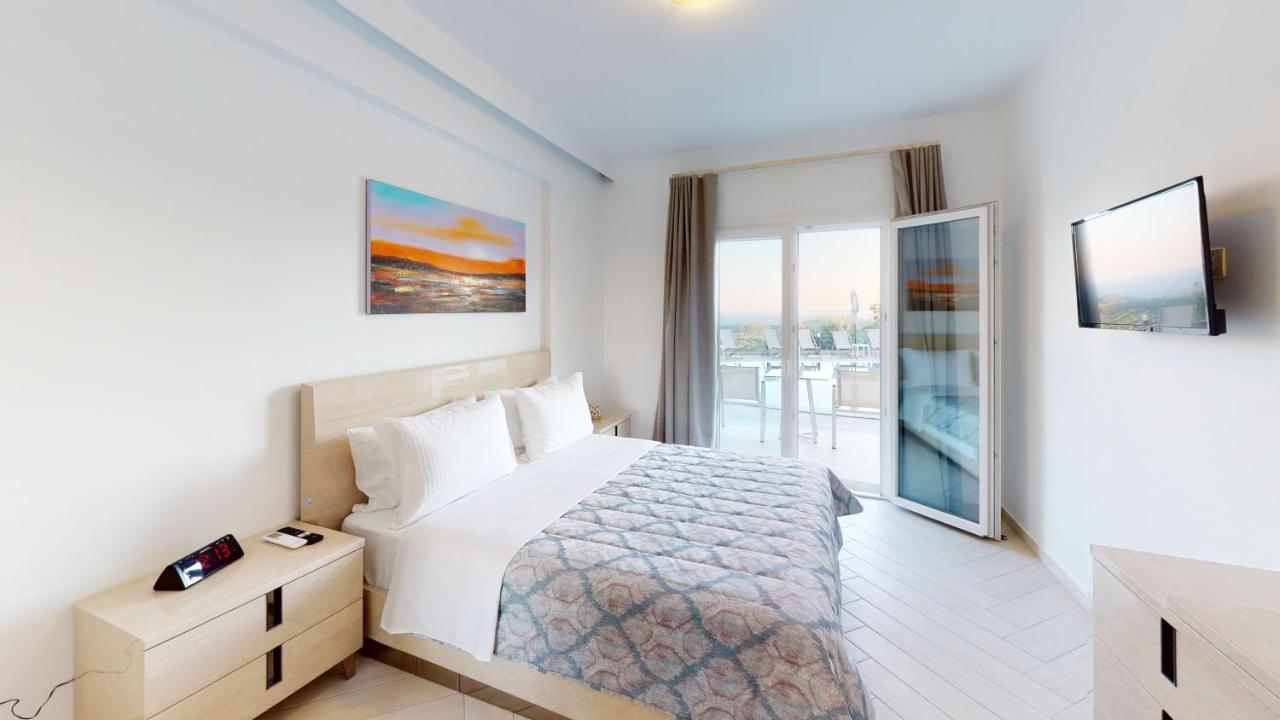 Golden Lion Parga Hotel Exterior photo